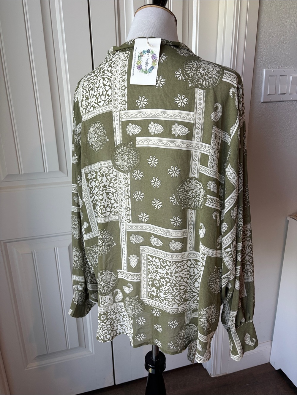 NWT Olive Green Paisley Tie-Front Kimono Jacket - Picture 2 of 7